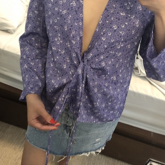 ✨✨2 for $30 ✨✨Realisation par tie blouse - Picture 3 of 5